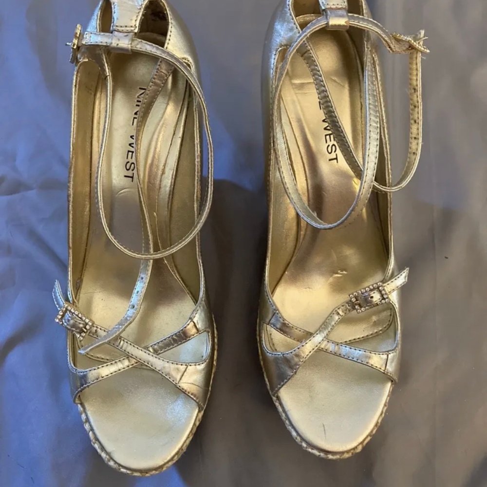 Nine West Platform Size 7M, Mod. O-HEMSLEY Wedge Strapped Shoes Heels 👠✨